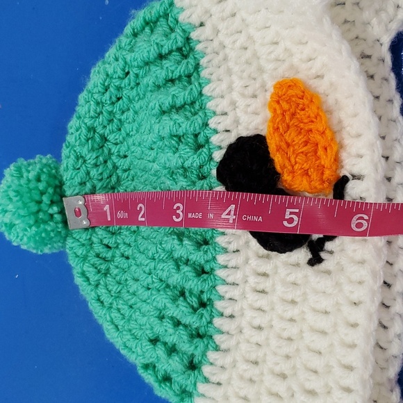 Handmade Crochet Snowman Hat White with Green Size Toddler NWOT - Picture 5 of 5